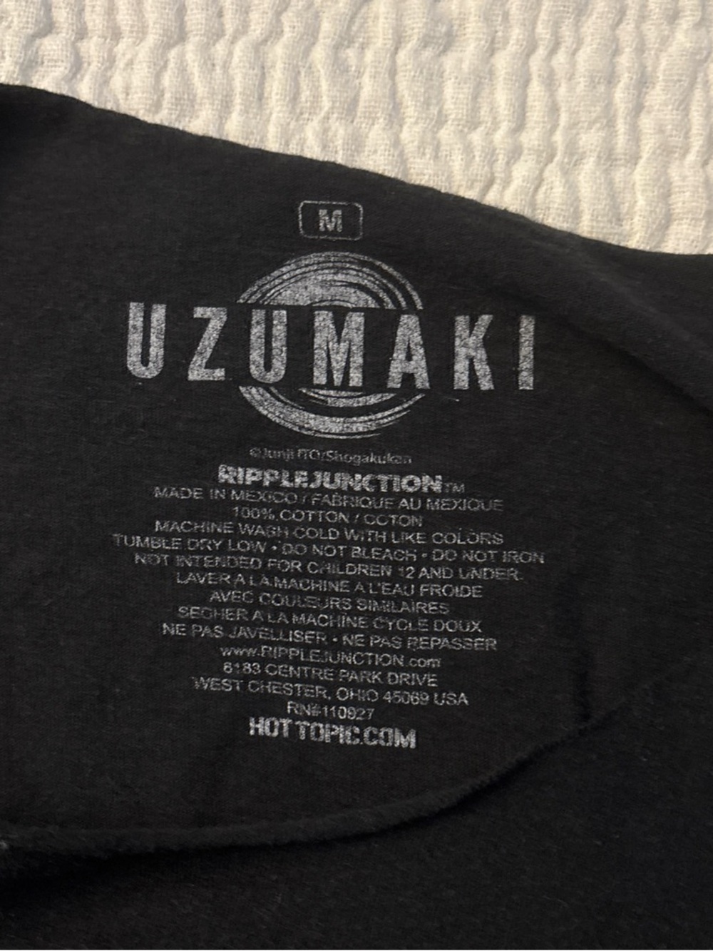 Uzumaki manga black shirt - Picture 3 of 3